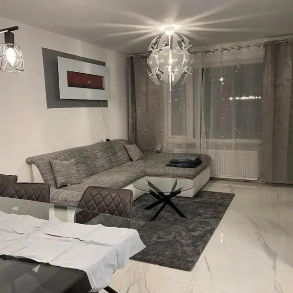 Urlaub in Enzklößterle، فندق في انزكلوسترل