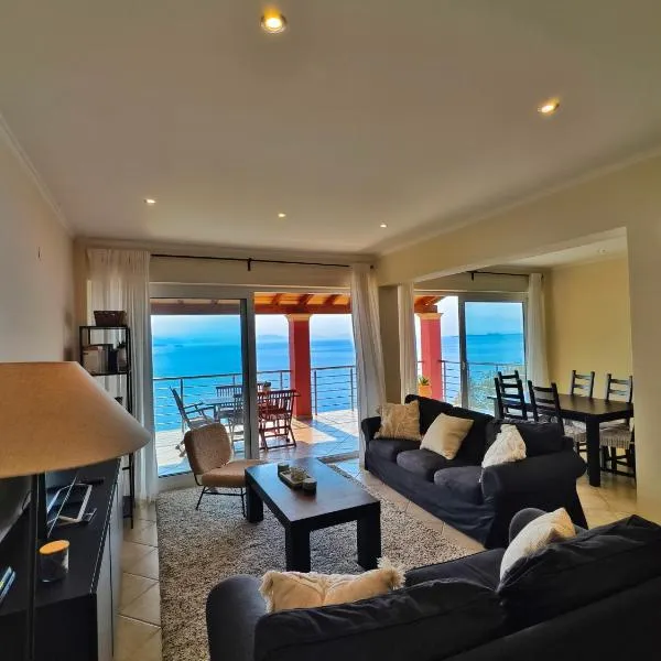 Barbati Sunrise Suite, hotel em Barbati