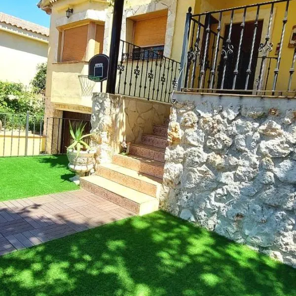 Casa Rural Rincones de Albares, hotel in Albares