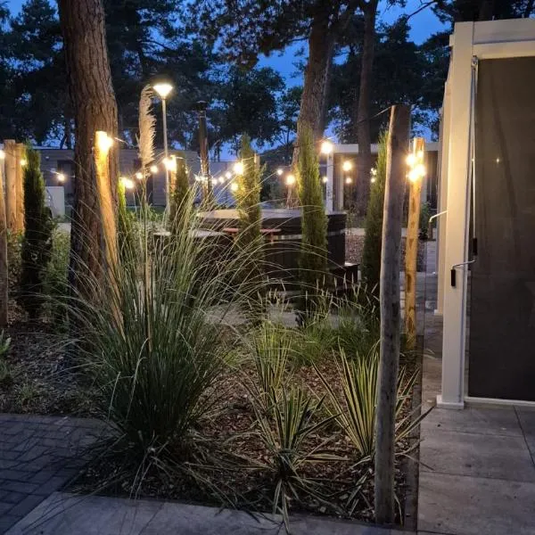 Casa Sallandia met Outdoor Wellness!, hotel in Haarle