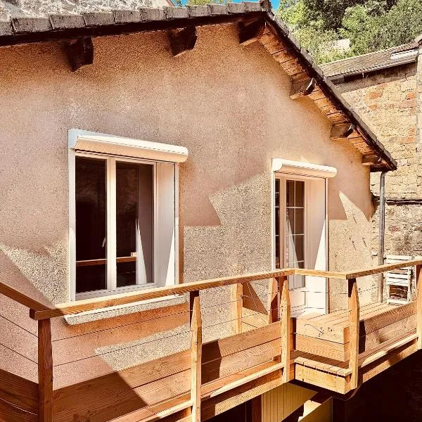 Logement entier Chez Léa et Brevia, viešbutis mieste Saint-Beauzély