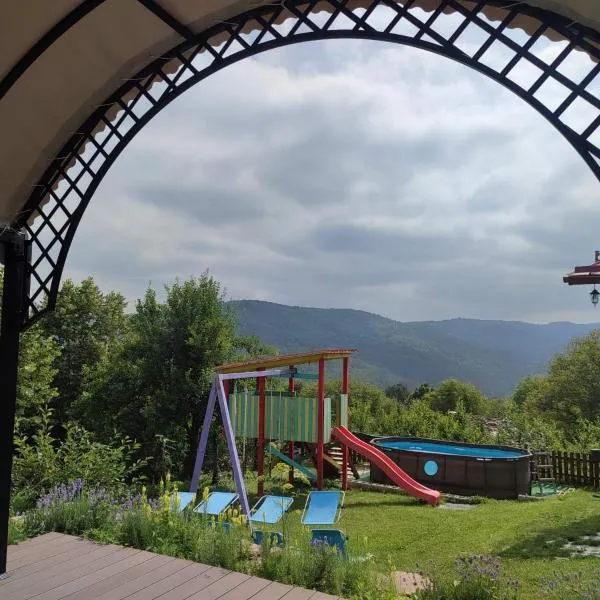 Guest Houses Constantine and Helena Къщи за гости Константин и Елена, hotel u gradu Todoretsite