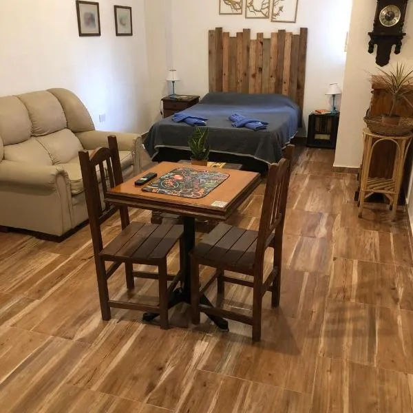 Céntrico y silencioso, hotel in Corrientes