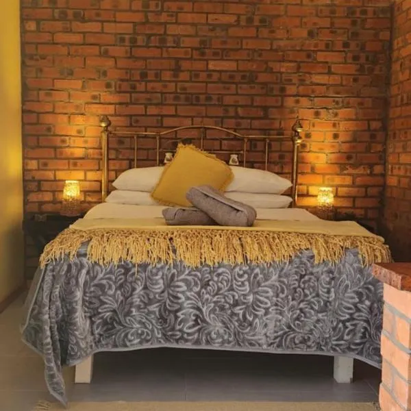 LyonsDen 1, hotel in Worcester