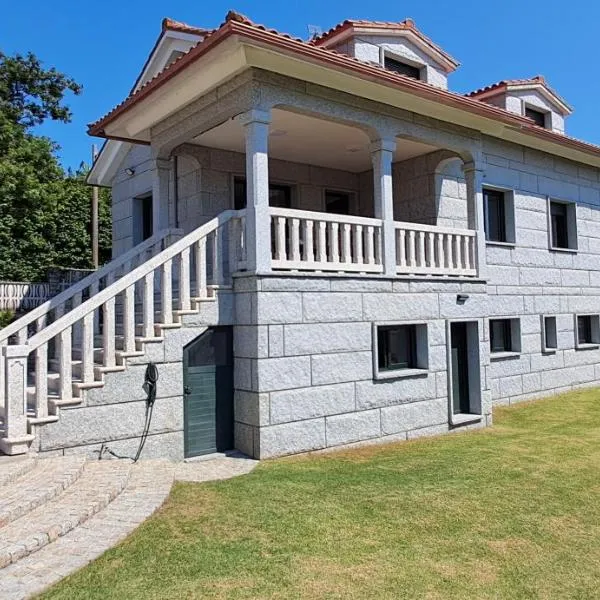 Casa Playa de Nerga, hotel en Hío