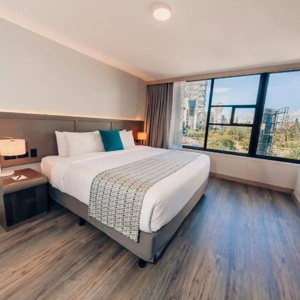 La Quinta by Wyndham Quito, hotel in Quito