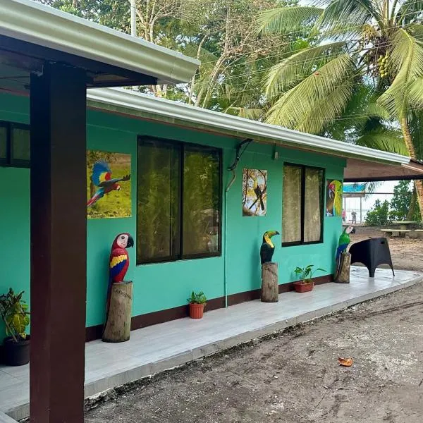 Caribbean View House, hotel en Tortuguero