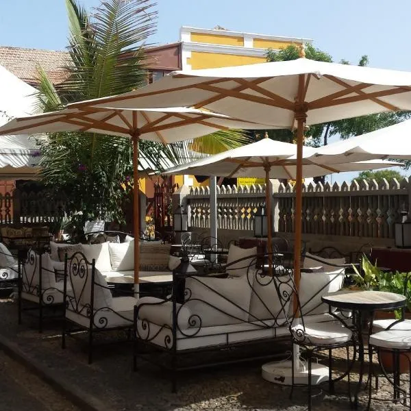 The Colonial Guest House, hotel v destinaci São Filipe