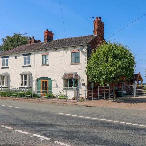 Bellamour End Cottage, hotel a Rugeley