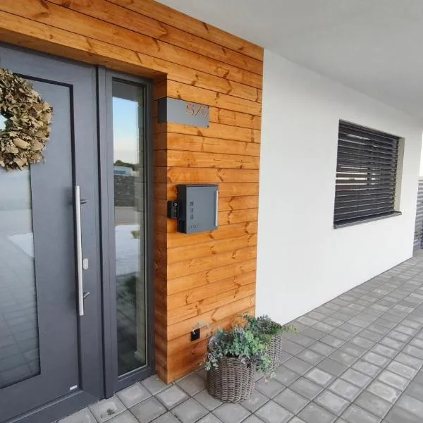 Apartmán Hugo 570, hotel in Hevlín