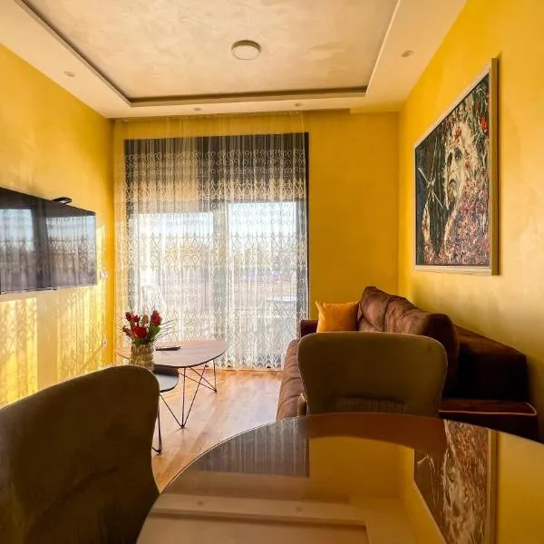Harmony Apartment 2, hotel a Bar