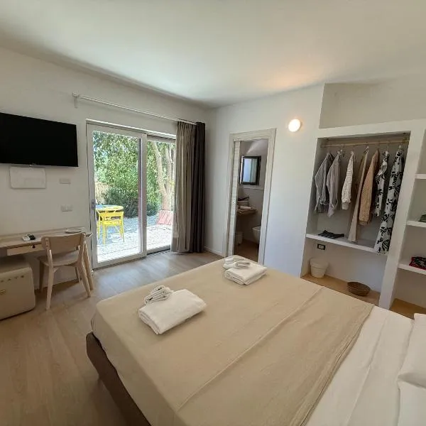 Mariposa Rooms, hotel in San Teodoro