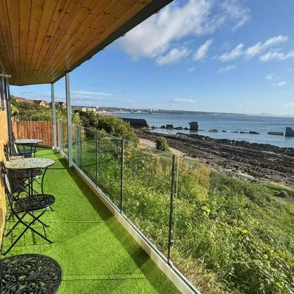 Luxury beach front rooms- PMA, hotel en Kirkcaldy