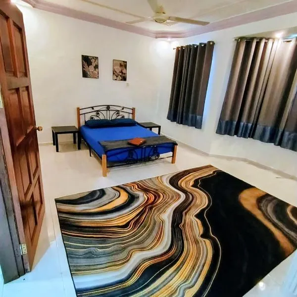 Homestay No. 8, hotel in Segamat