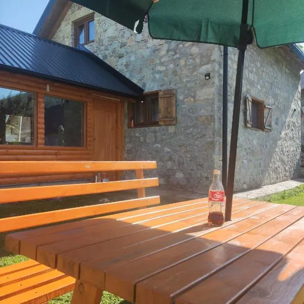 Prenociste B&M - Lukomir, hotel in Gornji Lukomir