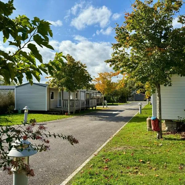 Camping de la Loire, hotel di Cordemais