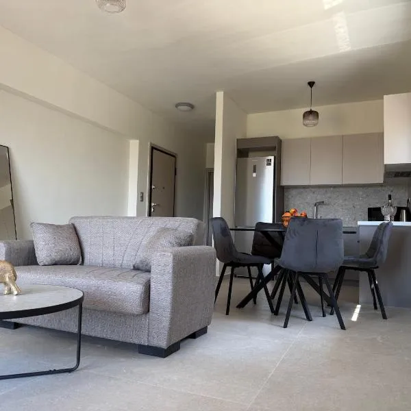 Poseidon 77B Luxury Residences, hotel in Loutraki