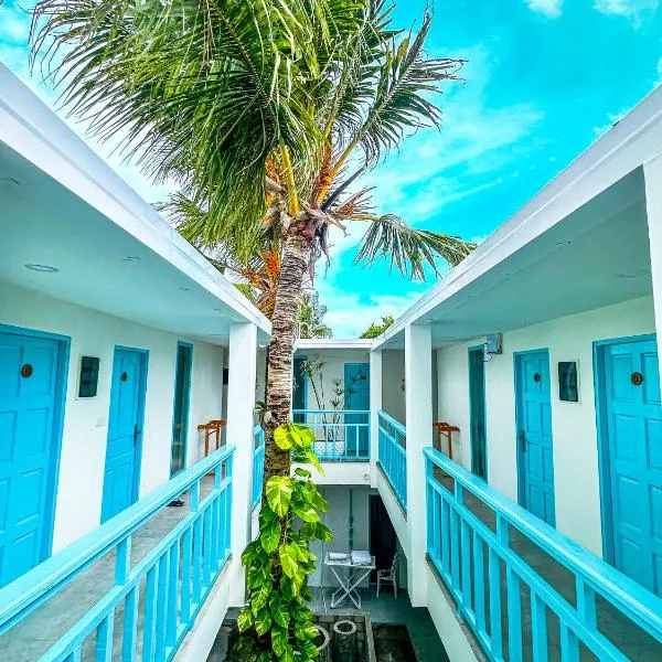 SunSeaSurf Maldives, hotel in Thulusdhoo