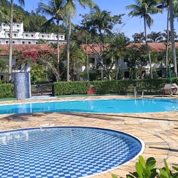 Toninhas pé na areia, piscina e lazer