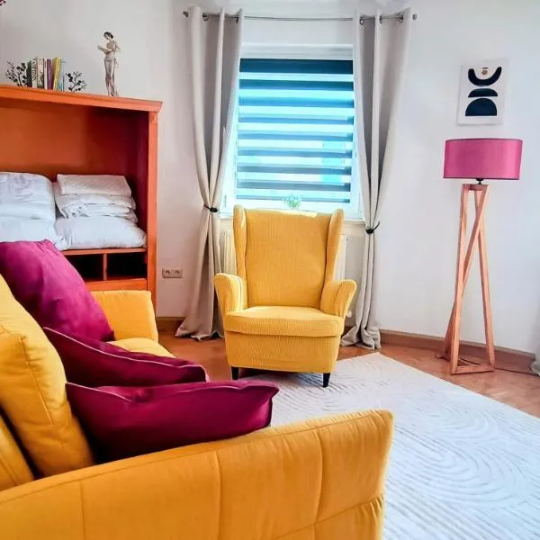 GADD Ferienwohnung # 003 Glück an der Donau # Best Premium Living 24#7 Check in, hotel v destinaci Straubing