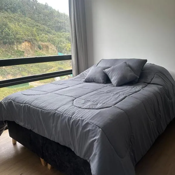 Aparta estudio Zona Norte Bogotá, hotel in Bogotá