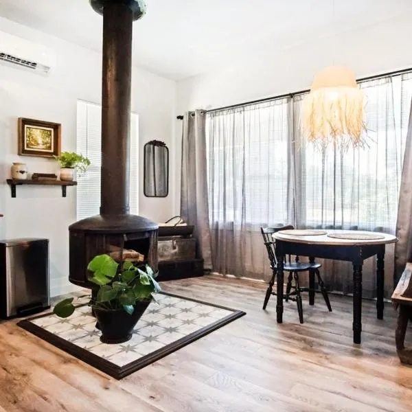 Budget Studio Near Paseo Art & Uptown Okc #03b, hotel in Oklahoma City