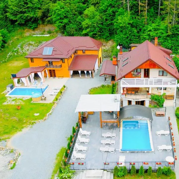 Casa de Vis Băișoara -Cab Mircea -Cab Gaby, hotel di Baisoara