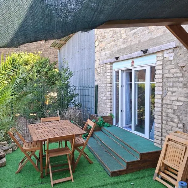 Maison spacieuse et calme, hotel v destinaci Bayonville