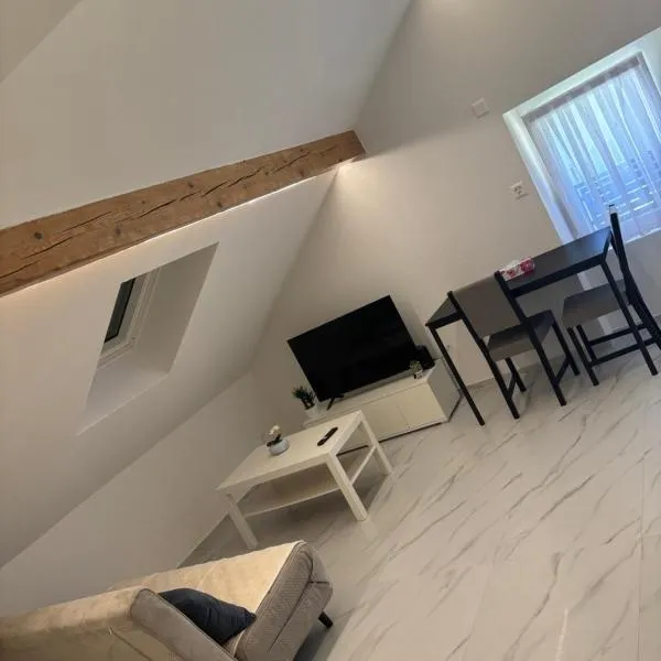 Studio Alma, hotel in Bôle