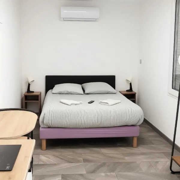 Studio calme climatisé, Wi-Fi, arrivée autonome: Douai şehrinde bir otel