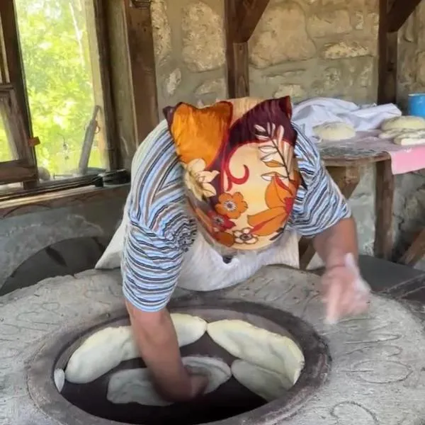 Etno Rekreacia Tabatadze, With in Door & Out door pool, hótel 