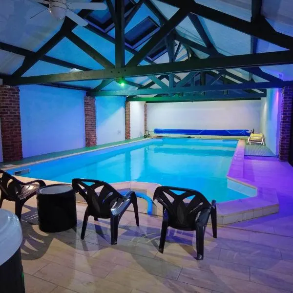 Les Chambres de Saint Hilaire, hotel in Saint-Hilaire-Cottes