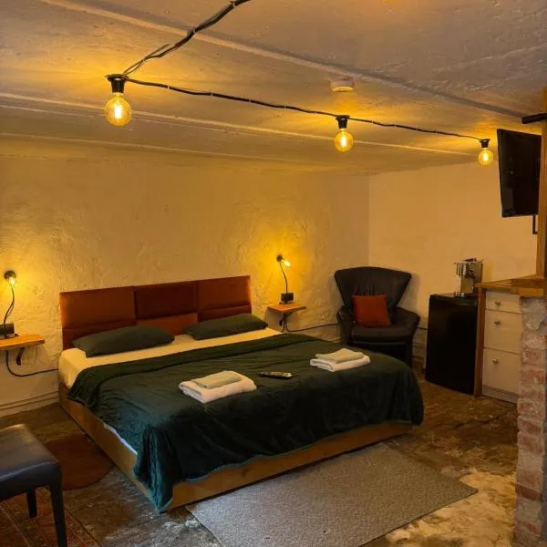 Art Boutique Budget Apartment im Hinterhof Menden Altstadt, hotel in Menden