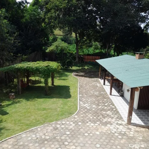 hospedaria chalé das acácias, hotel in São Bento do Sapucaí