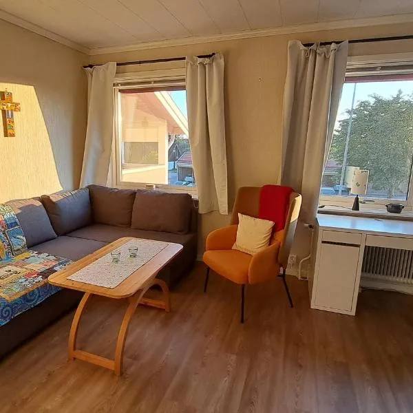 Central och ljus 3-rumslägenhet i Älmhult, hotel in Älmhult