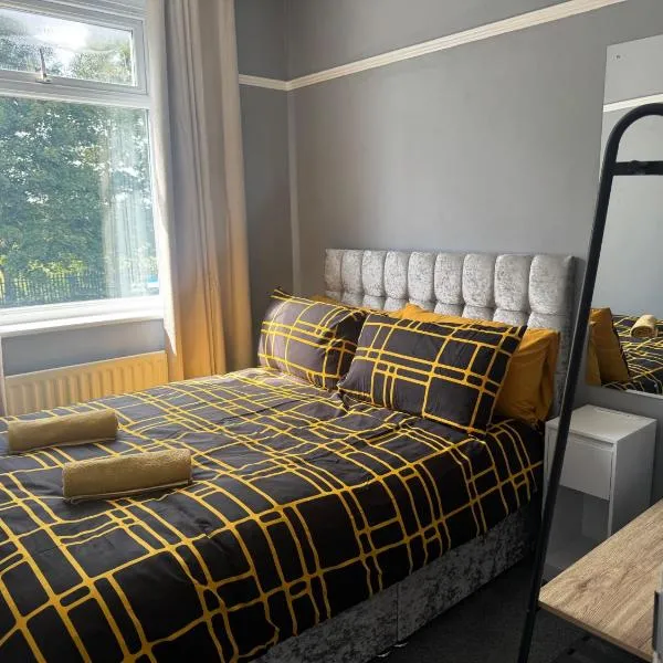 Apt-Sleeps 6-Parking-Ideal for Contractors-Garden, hotel in Newcastle upon Tyne