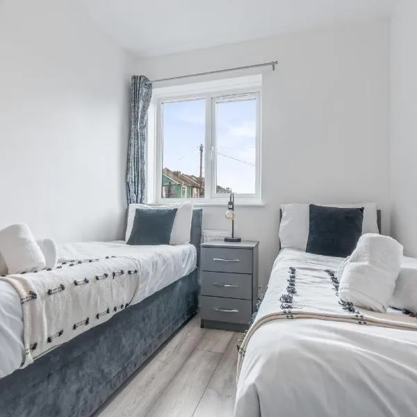 Spacious Urban Apartment in Croydon, hotel in Croydon