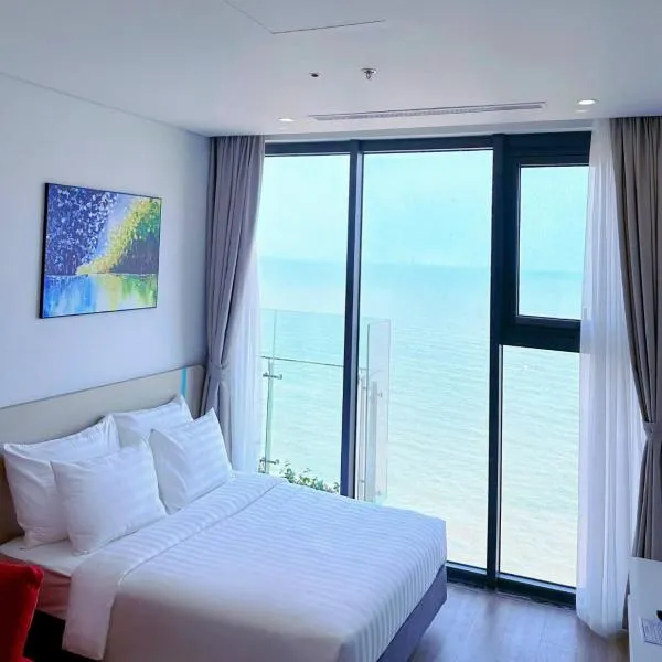 Flamingo Hải Tiến - Deluxe room, có 2 phòng view thẳng biển, khách sạn ở Thanh Hóa