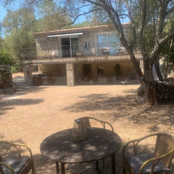 A Teghja, hotel em Figari