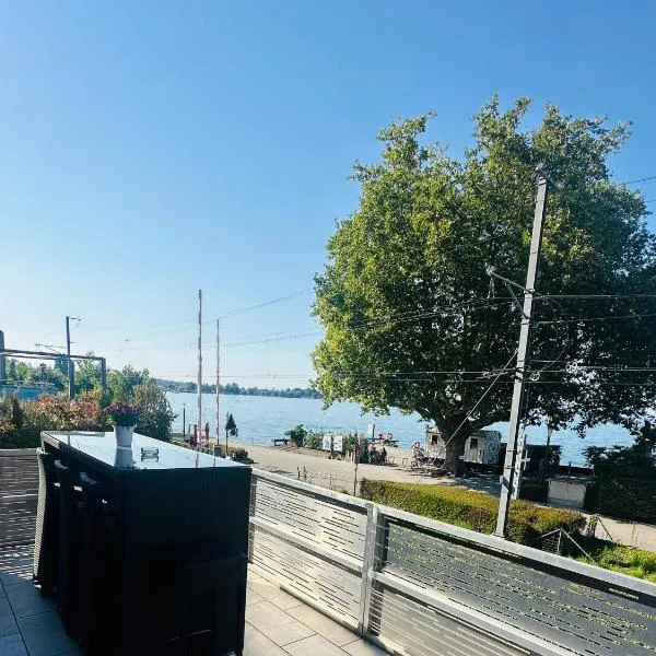 Exklusives Apartment mit traumhaftem Seeblick & Balkon, hotel v destinaci Rorschach