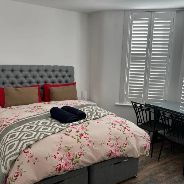 Southend Luxe Retreat, hotel in Southend-on-Sea