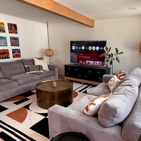 San Diego Oasis Fire Pit, Putting Green, Near Everything