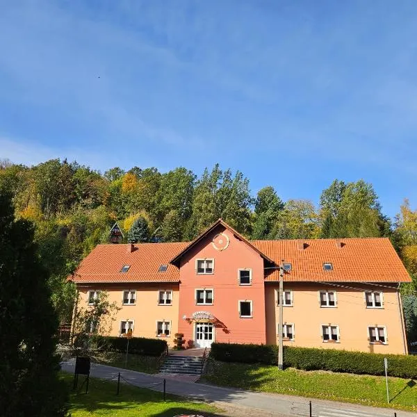 Pensjonat Magda, ξενοδοχείο σε Pieszyce