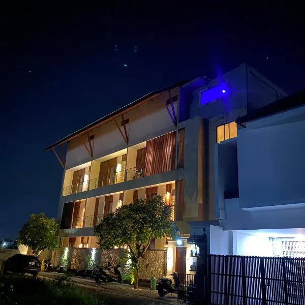 SONGOKU HOUSE APARTMEN, hotel in Pesanggaran