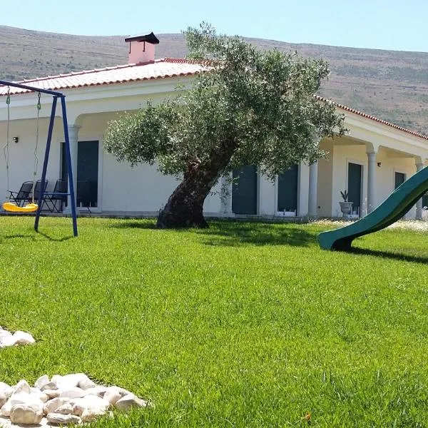 Casa Das Oliveiras, hotel em Alvados
