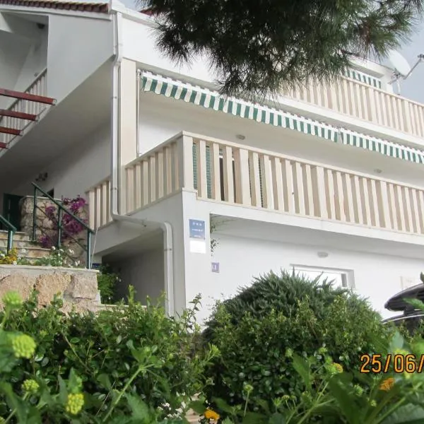 Apartments Vila Oksana, ξενοδοχείο σε Mimice