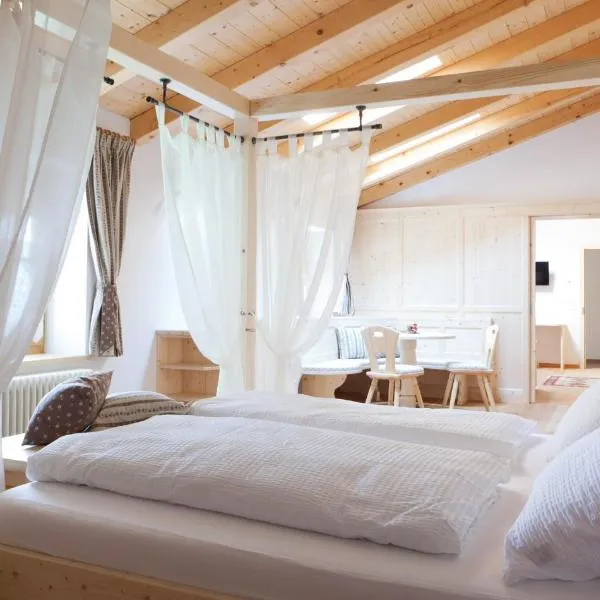 Coronata Haus, hotel v destinaci Roncegno