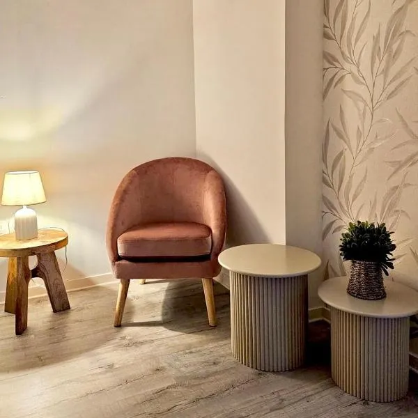 Suite Oceïna Proche Disneyland Parking 5 Pers, hotel em Montévrain