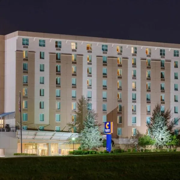 Comfort Inn & Suites Presidential, hotel in Little Rock