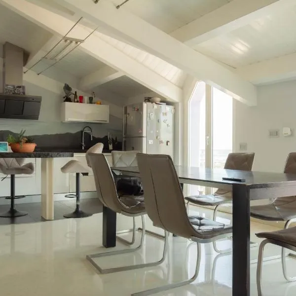 Morelli's Suite Home, khách sạn ở Spoltore